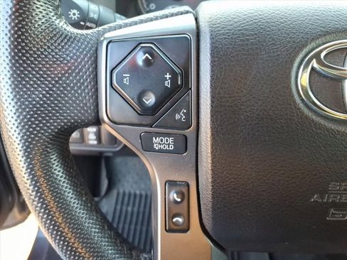 Used 2021 Toyota Tacoma TRD Sport image 29