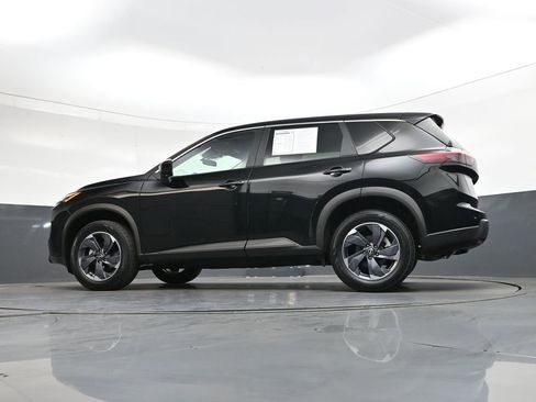 Used 2025 Nissan Rogue SV image 41