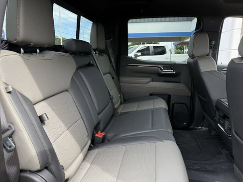 Certified 2024 Chevrolet Silverado 1500 ZR2 image 23