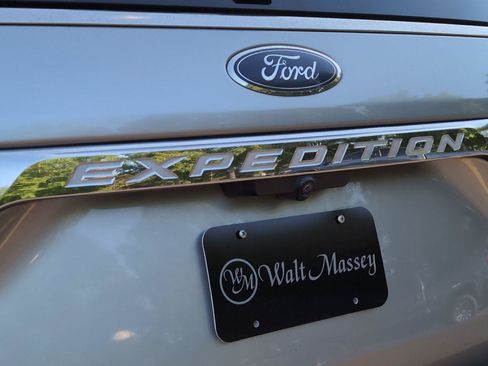 Used 2021 Ford Expedition Limited AWD/4WD image 34