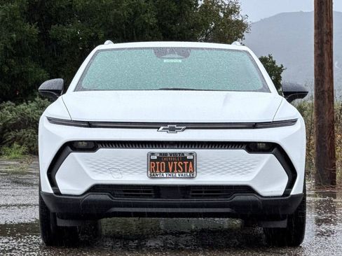 New 2026 Chevrolet Equinox EV LT w/ LPO, Blackout Package image 9