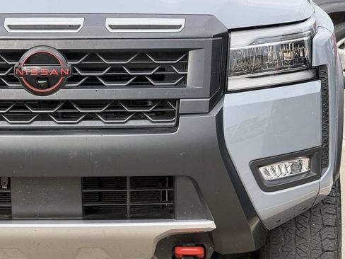 Used 2025 Nissan Frontier PRO-4X w/ Pro Convenience Package AWD/4WD image 8