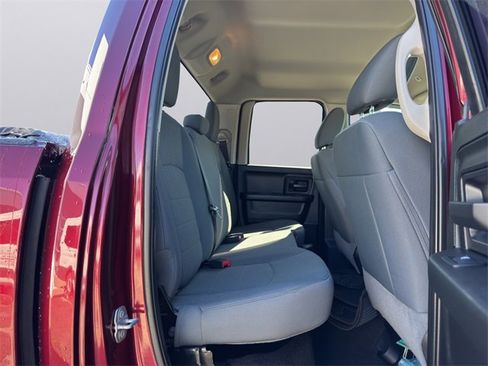 Used 2018 RAM 1500 Express w/ Express Value Package image 19