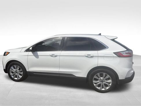 Used 2020 Ford Edge Titanium FWD image 25