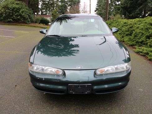 Used 1998 Oldsmobile Intrigue GL image 9