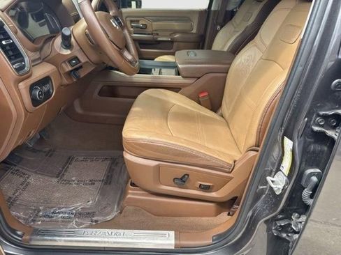 Used 2024 RAM 3500 Limited AWD/4WD image 14