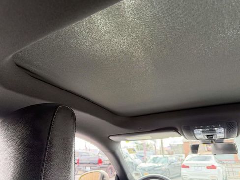 Used 2020 Mercedes-Benz CLA 250 image 24