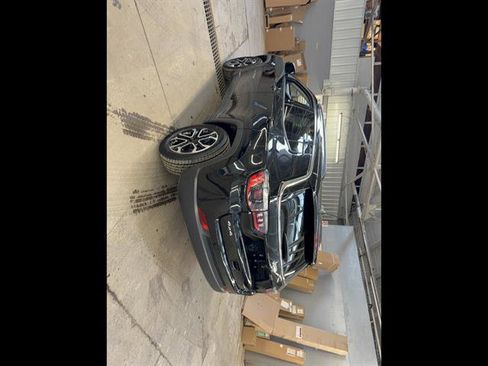 Used 2022 Jeep Compass Limited image 9