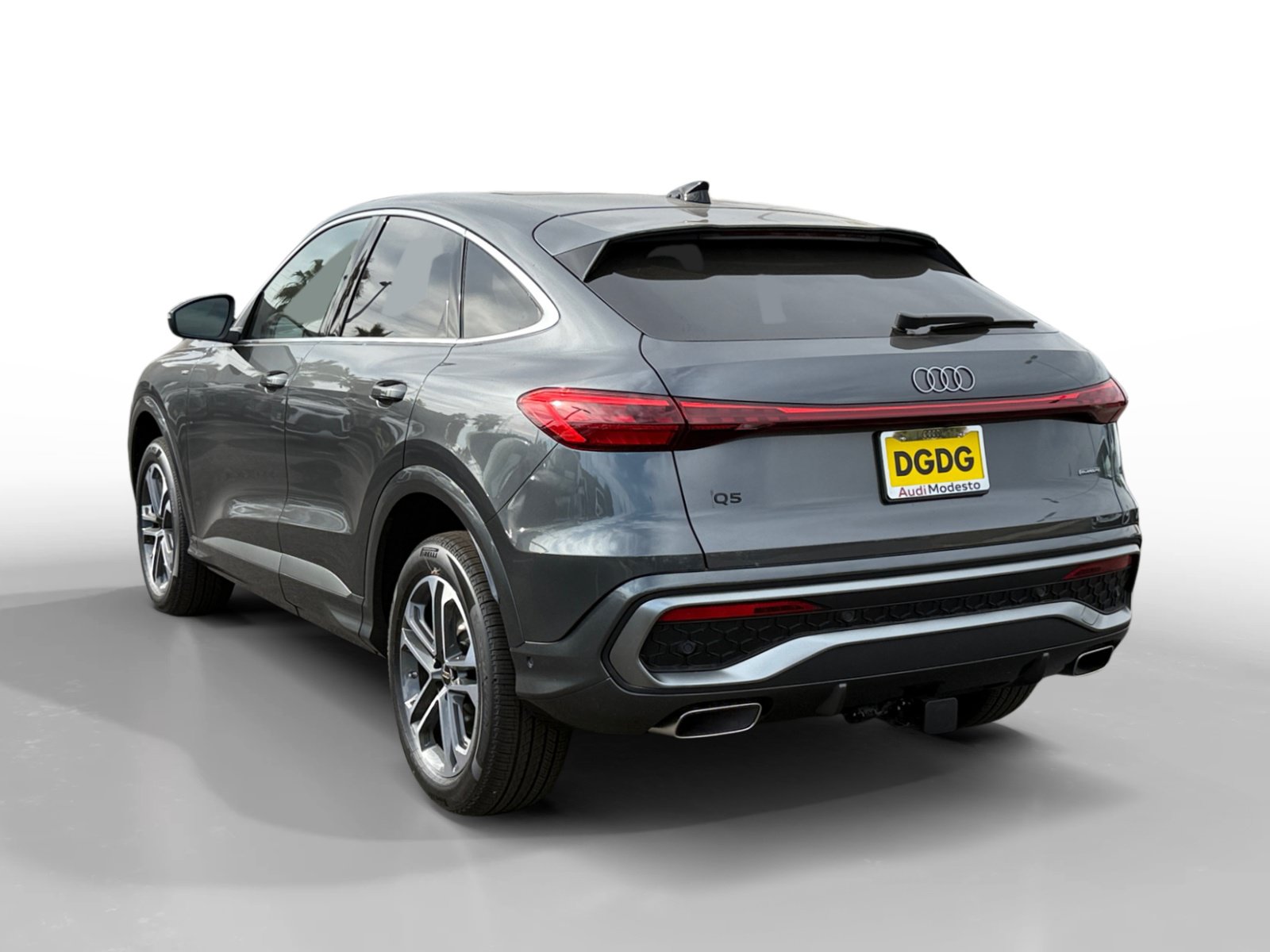 New 2026 Audi Q5 Premium Plus AWD/4WD image 3