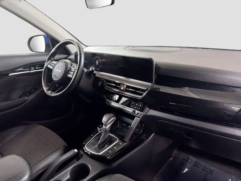 Used 2024 Kia Seltos S AWD/4WD image 31