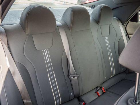 Used 2025 Hyundai Elantra Sport FWD image 16