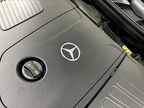 New 2025 Mercedes-Benz GLC 350e 4MATIC image 17