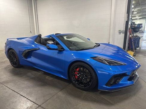 Used 2024 Chevrolet Corvette Stingray Preferred Conv w/ Z51 Performance Package image 3