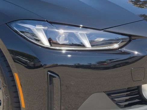 New 2026 BMW i4 eDrive40 w/ Parking Assistance Package RWD image 5