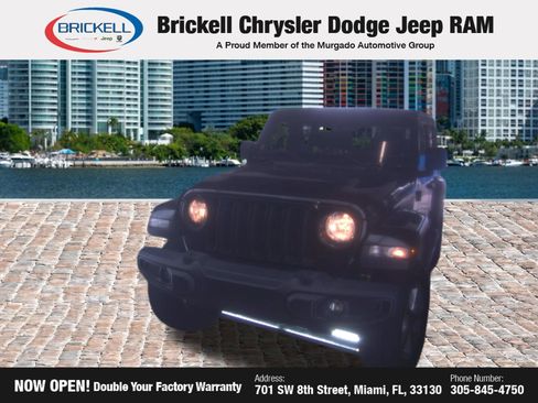 Used 2021 Jeep Wrangler Unlimited Sahara AWD/4WD image 11