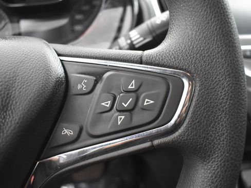 Used 2017 Chevrolet Cruze LT image 11