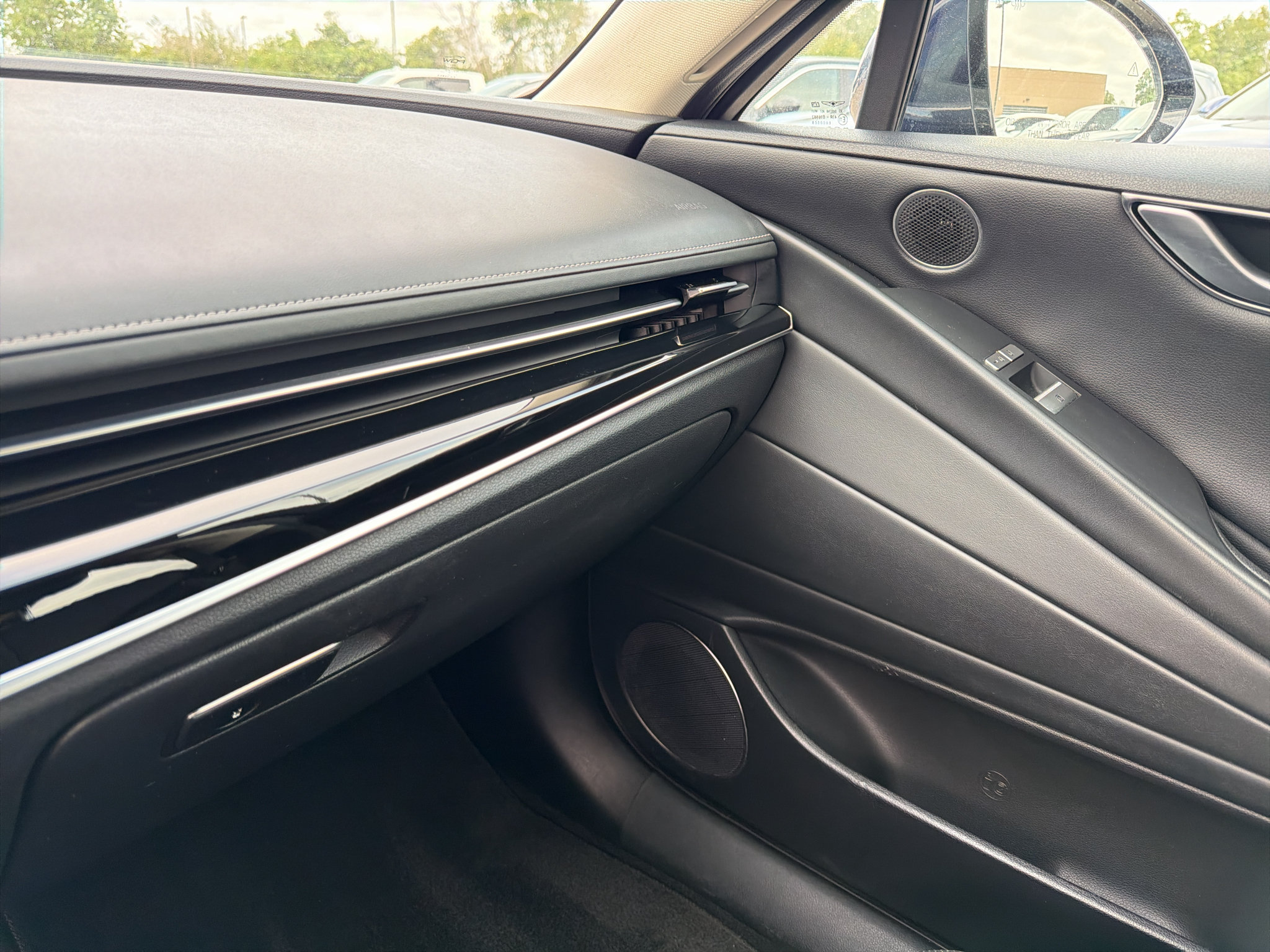 Used 2023 Genesis G80 2.5T AWD/4WD image 14