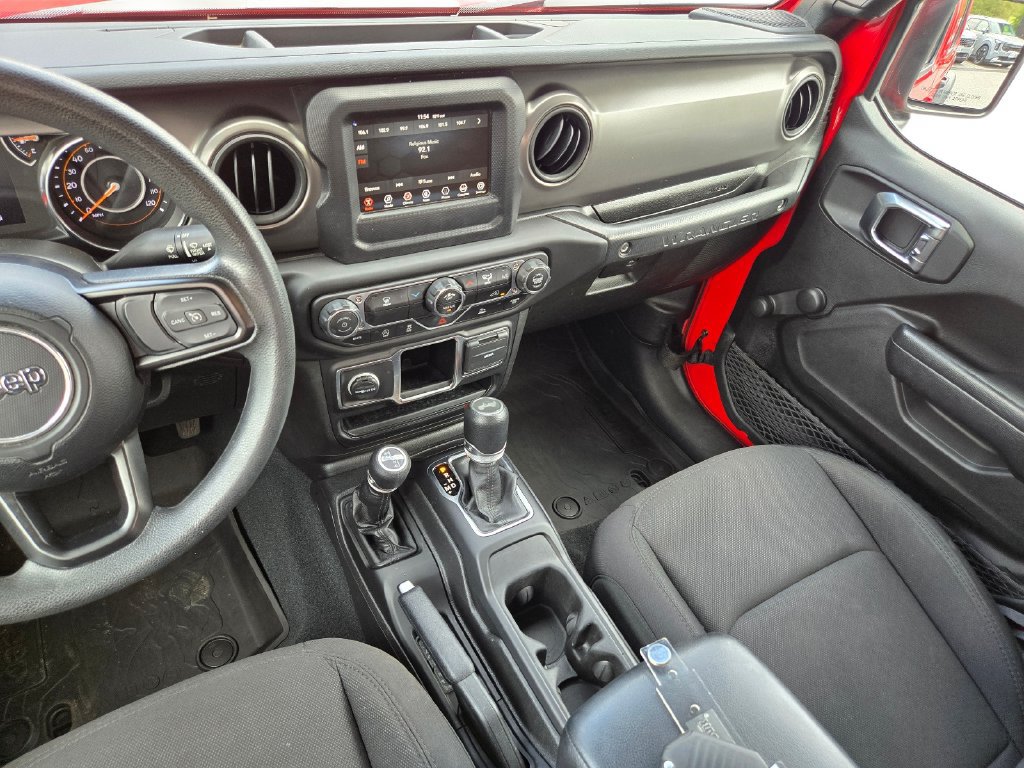 Used 2023 Jeep Wrangler Unlimited Sport AWD/4WD image 19