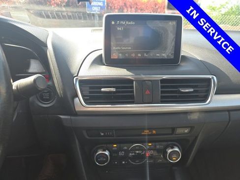 Used 2015 MAZDA MAZDA3 s Grand Touring w/ Technology Package FWD image 6