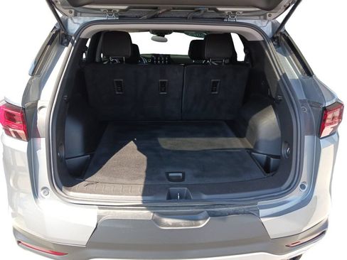 Used 2025 Chevrolet Blazer LT AWD/4WD image 13