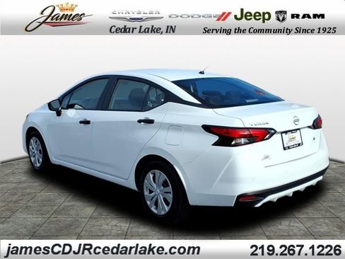 Used 2025 Nissan Versa S image 3