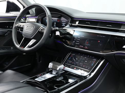 Used 2023 Audi S8 w/ S8 Comfort Plus Package AWD/4WD image 93