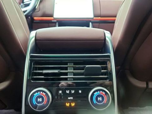 Used 2023 Land Rover Range Rover SE image 53