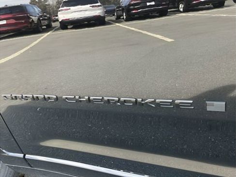 New 2026 Jeep Grand Cherokee Limited image 13