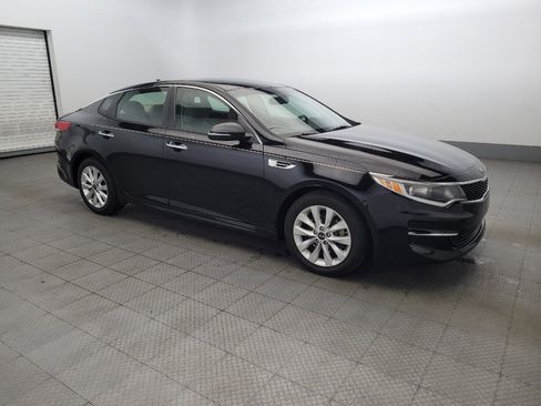 Used 2018 Kia Optima LX w/ 17" Alloy Wheels Package image 11