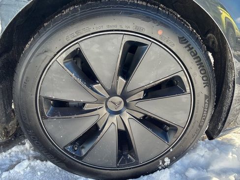 Used 2025 Tesla Model 3 Long Range image 19