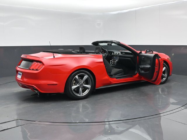 Used 2017 Ford Mustang Convertible w/ Equipment Group 051A RWD image 62