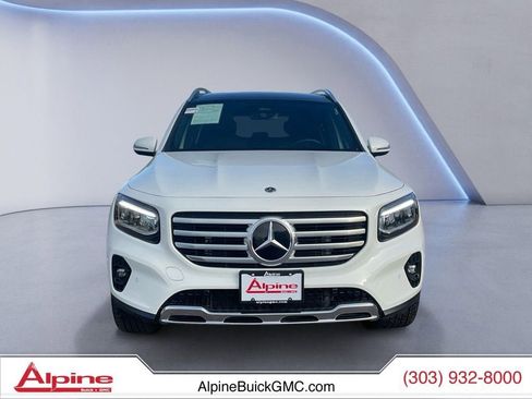 Used 2025 Mercedes-Benz GLB 250 4MATIC image 8