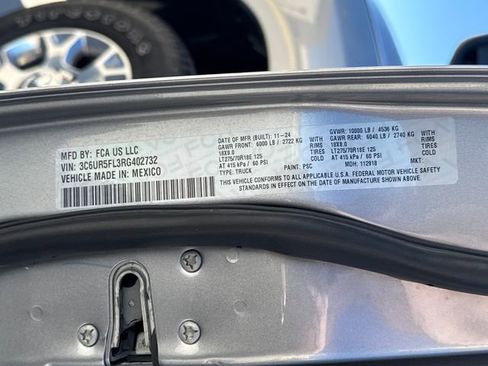 Used 2024 RAM 2500 Laramie w/ Safety Group image 17