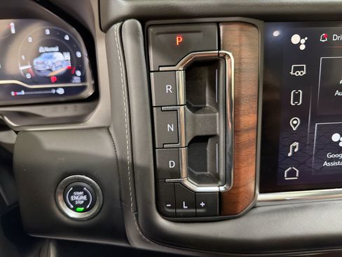 Used 2024 GMC Yukon Denali Ultimate image 21