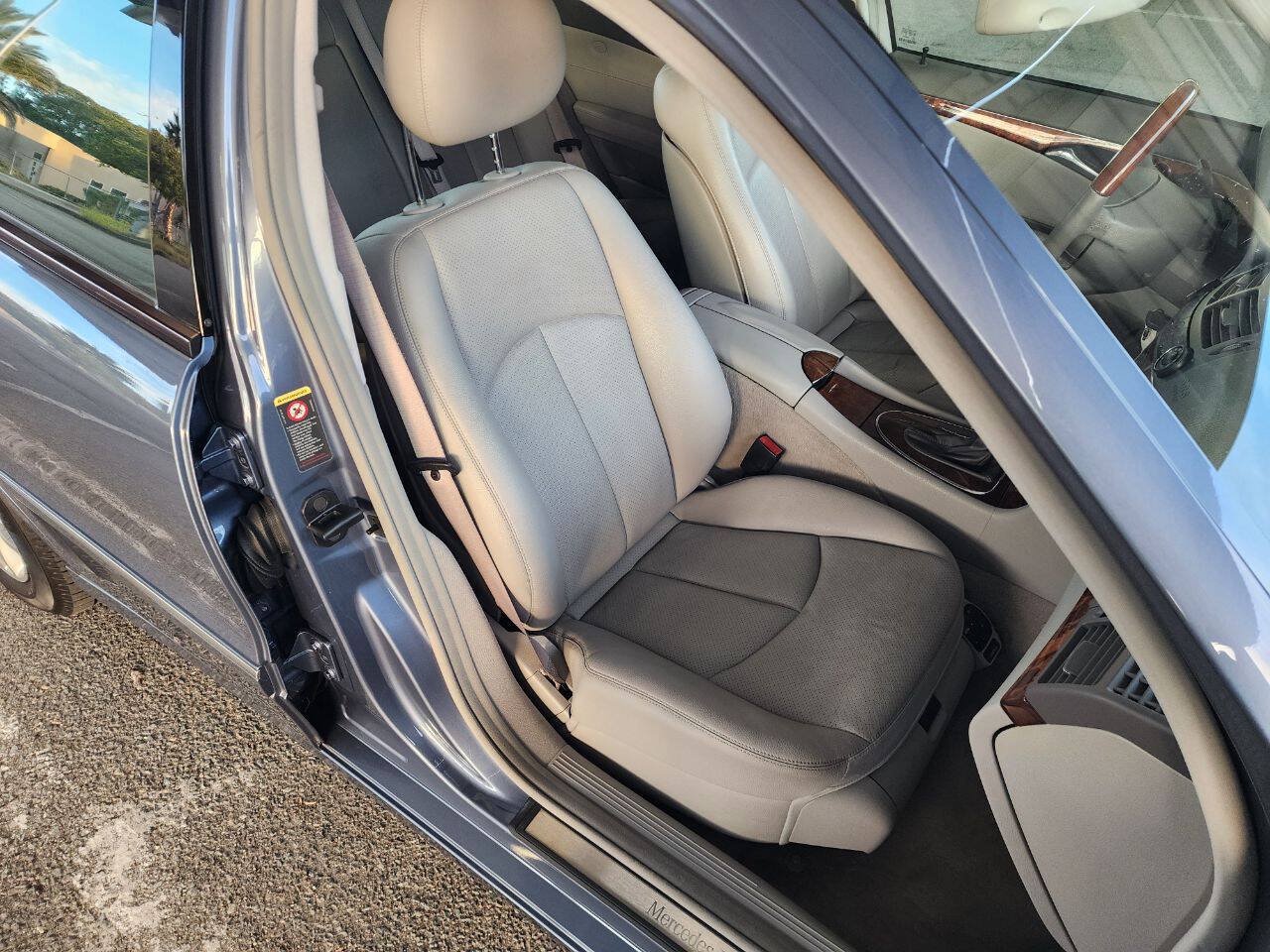 Used 2005 Mercedes-Benz E 320 Sedan image 17