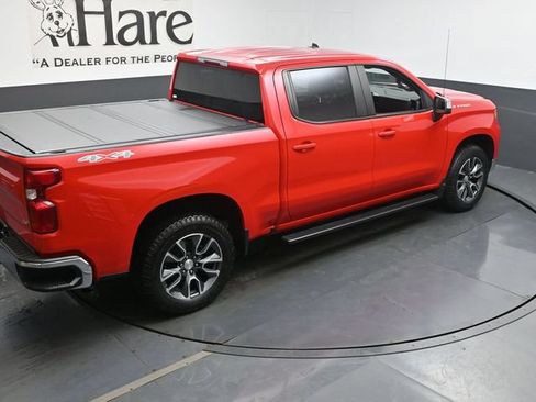 Used 2023 Chevrolet Silverado 1500 LT AWD/4WD image 40