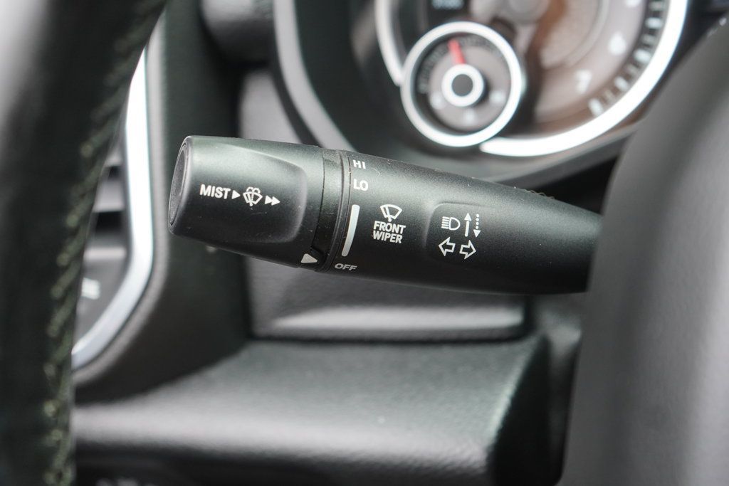 Used 2019 RAM 1500 Laramie AWD/4WD image 18