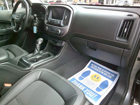 Used 2022 GMC Canyon AT4 w/ Trailering Package image 11