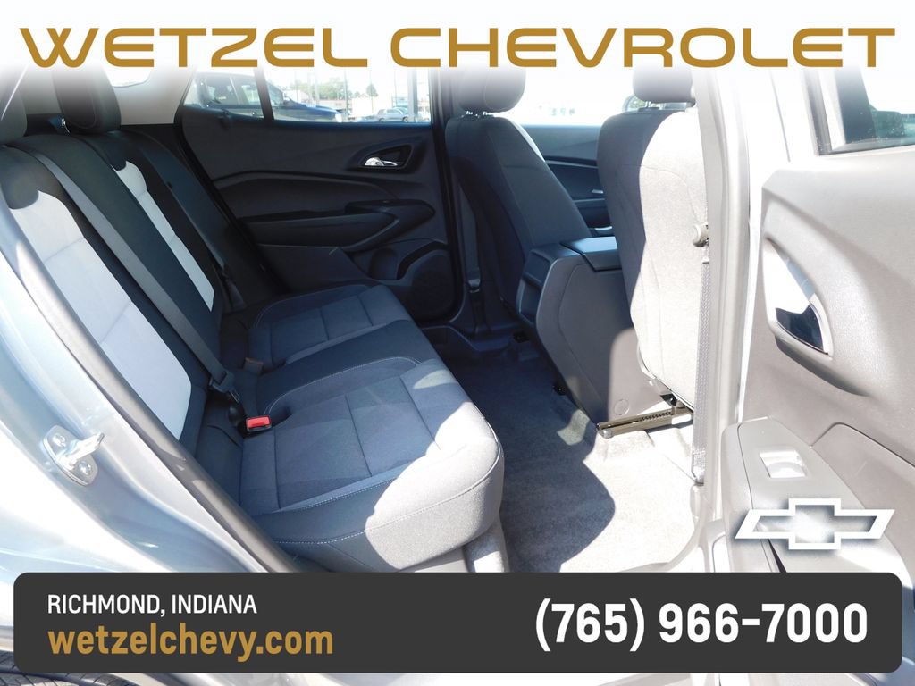 Used 2026 Chevrolet Trax LS w/ Driver Confidence Package FWD image 19