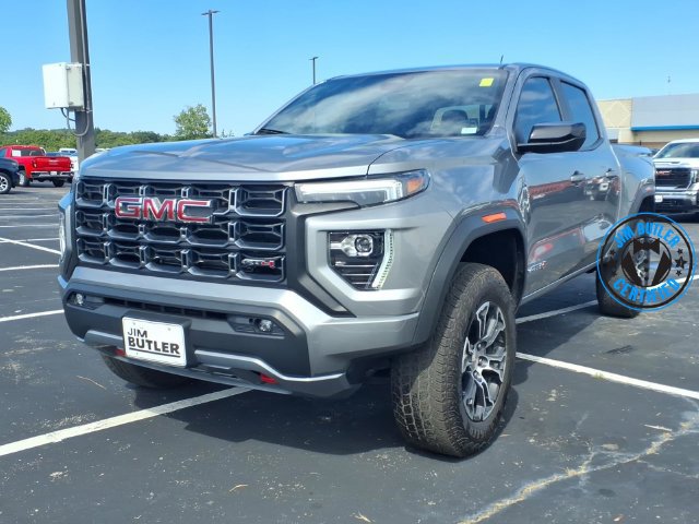 Used 2025 GMC Canyon AT4 AWD/4WD image 1