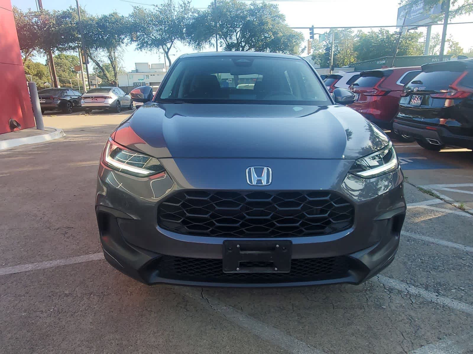 Used 2025 Honda HR-V LX image 8