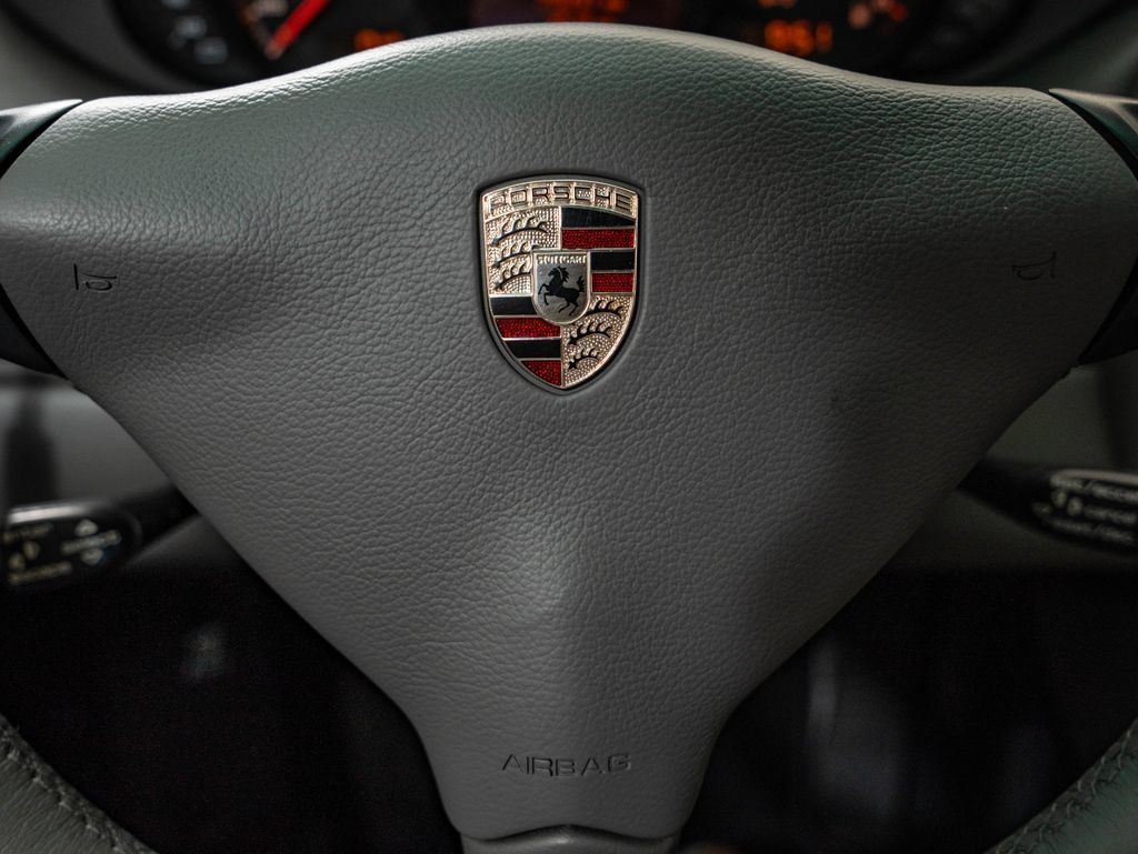 Used 2002 Porsche 911 Carrera RWD image 28