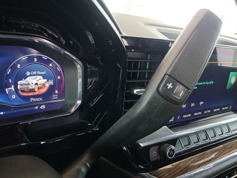 Used 2024 Chevrolet Silverado 2500 LT image 22