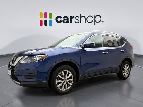 Used 2019 Nissan Rogue SV image 1