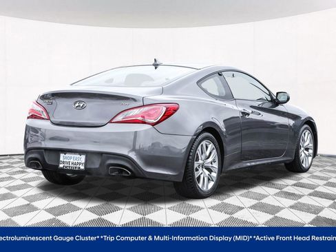 Used 2013 Hyundai Genesis 2.0T image 11