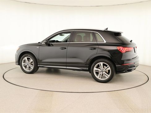 Certified 2022 Audi Q3 2.0T Premium image 3