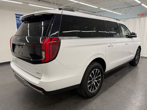 Used 2025 Ford Expedition Max Platinum AWD/4WD image 2