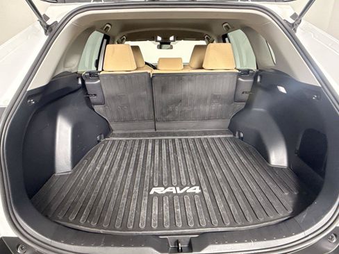 Certified 2025 Toyota RAV4 LE FWD image 37
