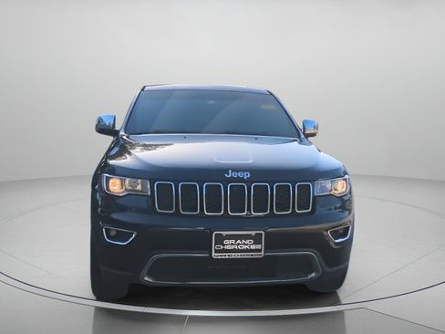 Used 2018 Jeep Grand Cherokee Limited AWD/4WD image 4