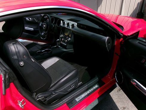 Used 2019 Ford Mustang Premium w/ Pony Package image 11